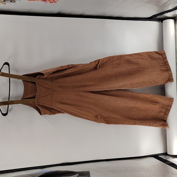 ee:Some Brown Jumper Adjustable Strap Size Small Wide Leg Leg Pockets - Picture 6 of 7